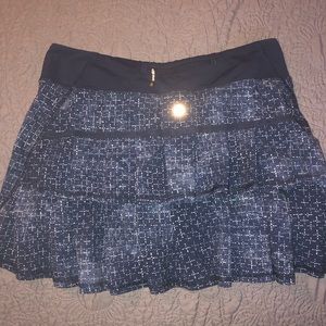 Lululemon pacer skirt